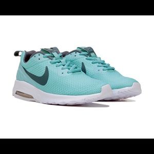 SOLD 💙Nike Air Max